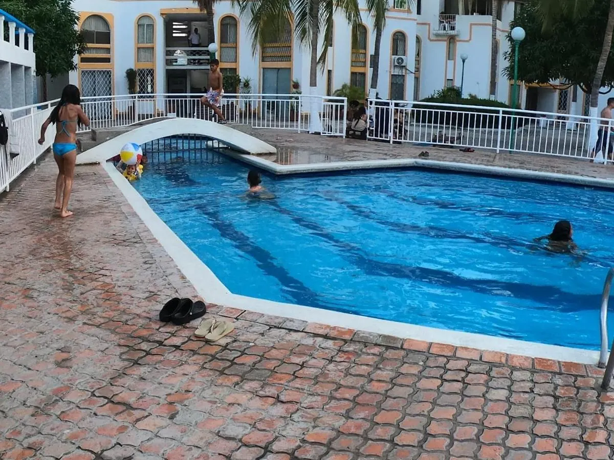 407 Apartamento Rodadero Con Piscina Gaira 0*,  Colombia