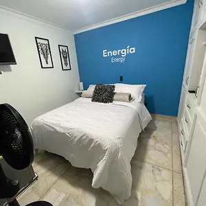 Habitacion Privada Y Hermosa - Laureles 3 Habitación en casa particular Medellín